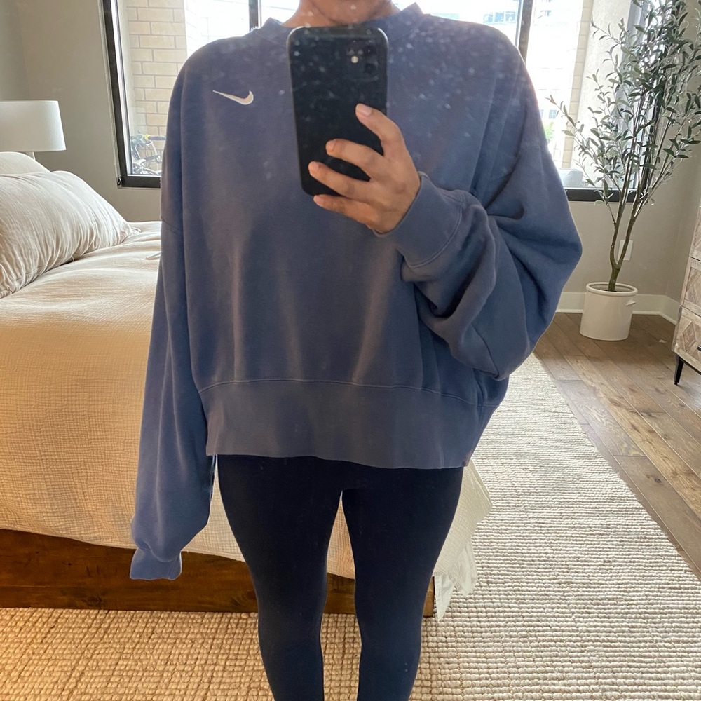 Crop sweater
